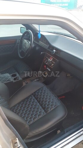 Mercedes E 220 1995, 487,564 km - 2.2 л - Şəmkir