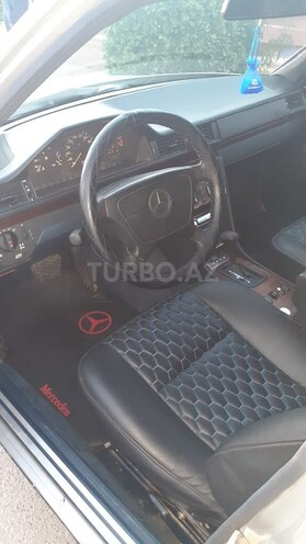 Mercedes E 220 1995, 487,564 km - 2.2 л - Şəmkir