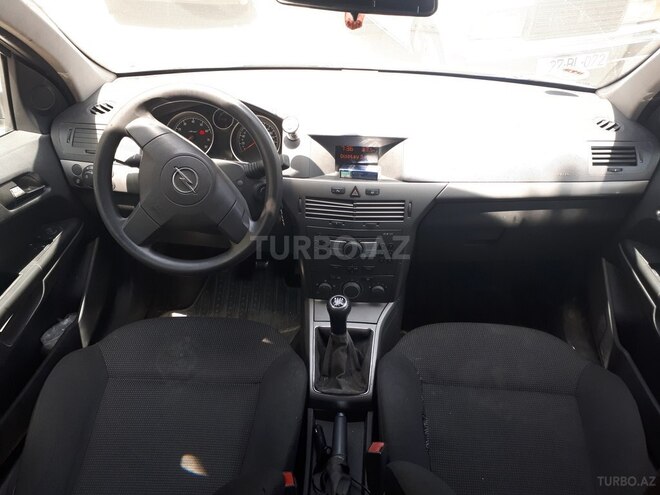 Opel Astra 2006, 180,000 km - 1.4 l - Bakı