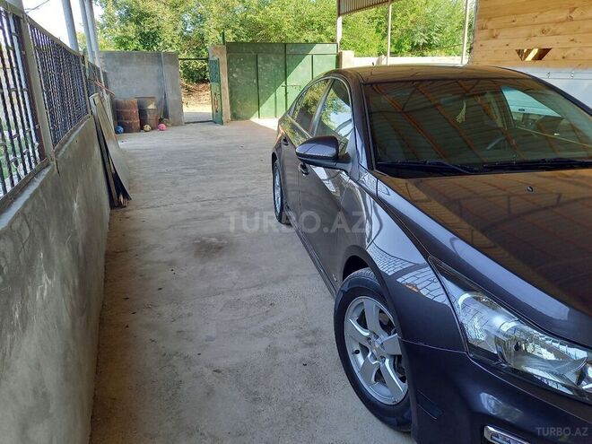 Chevrolet Cruze 2015, 93,000 km - 1.4 л - Yevlax