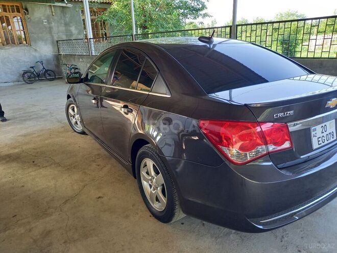 Chevrolet Cruze 2015, 93,000 km - 1.4 л - Yevlax