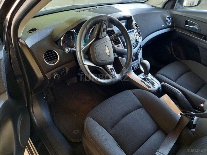 Chevrolet Cruze 2015, 93,000 km - 1.4 л - Yevlax