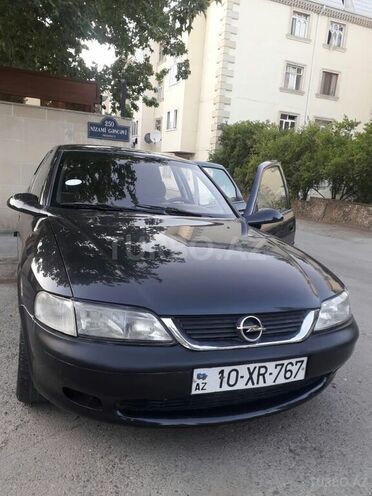 Opel Vectra 1996, 153,215 km - 1.6 l - Gəncə
