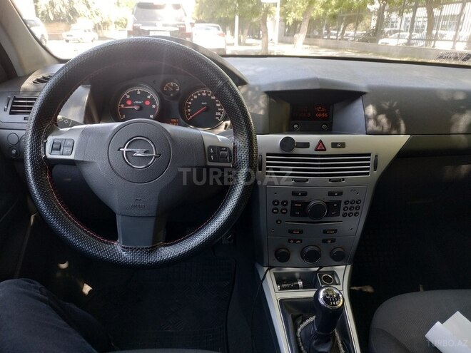Opel Astra 2010, 240,000 km - 1.3 l - Bakı