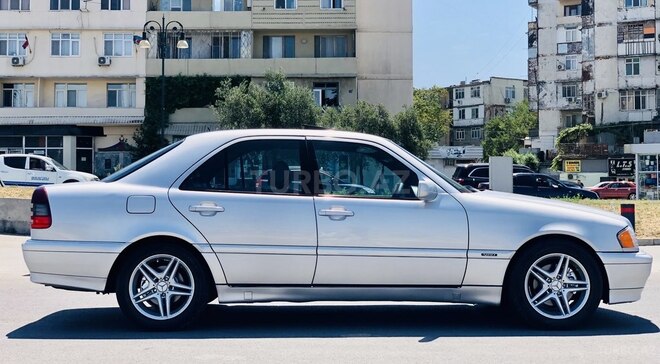 Mercedes C 230 2000, 245,872 km - 2.3 l - Bakı