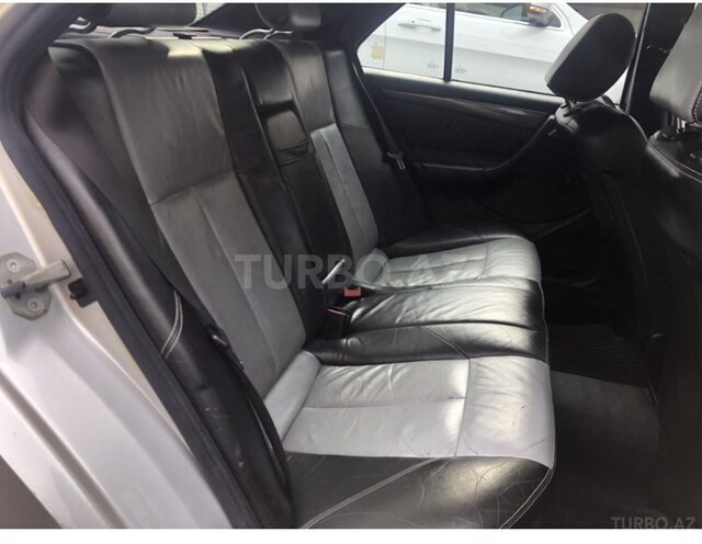 Mercedes C 230 2000, 245,872 km - 2.3 l - Bakı