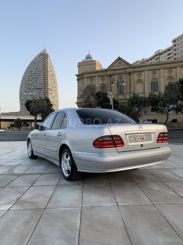 Mercedes E 240 2000, 233,000 km - 2.4 l - Bakı