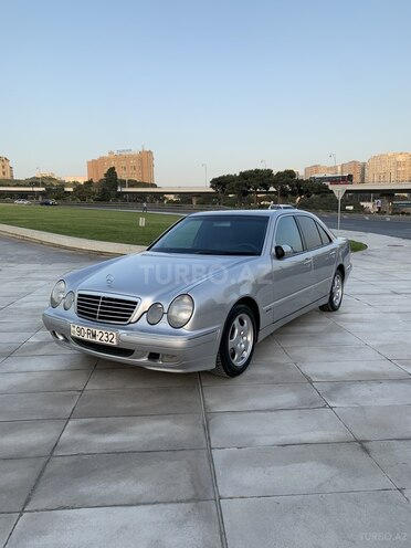 Mercedes E 240 2000, 233,000 km - 2.4 l - Bakı