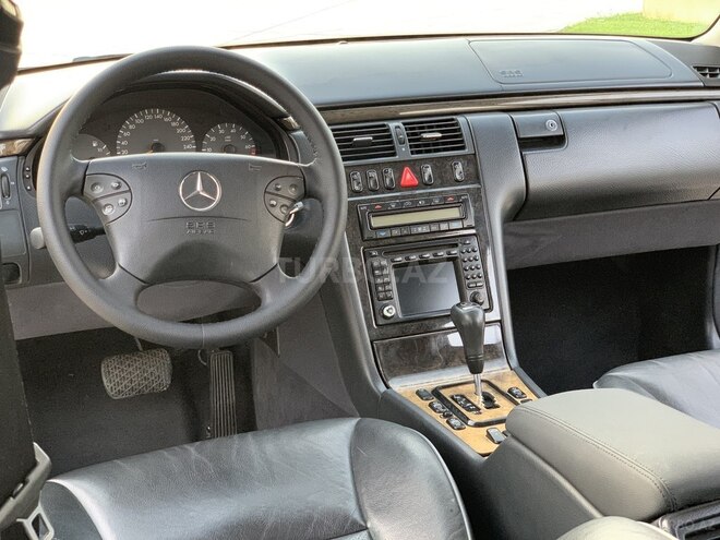 Mercedes E 240 2000, 233,000 km - 2.4 l - Bakı