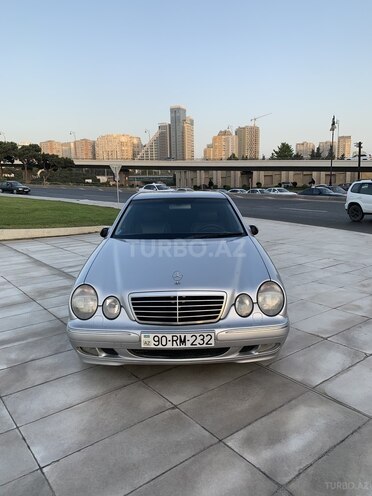 Mercedes E 240 2000, 233,000 km - 2.4 l - Bakı