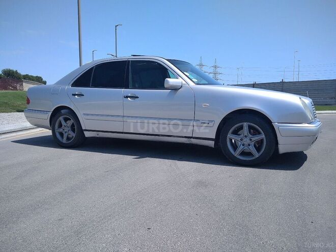 Mercedes E 230 1996, 434,000 km - 2.3 l - Bakı
