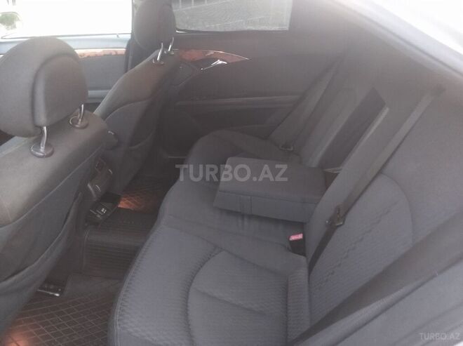 Mercedes E 220 2002, 283,840 km - 2.2 l - Bakı