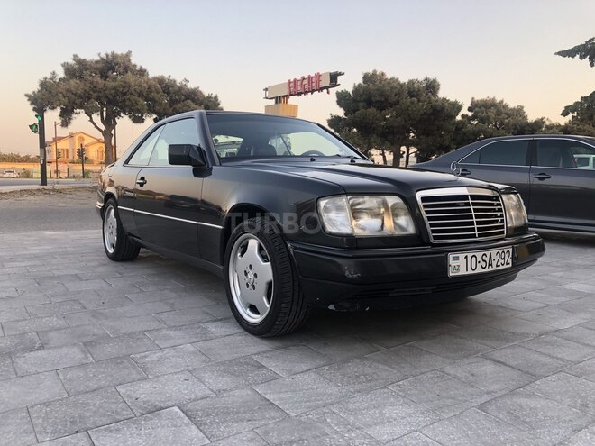 Mercedes E 220 1993, 418,827 km - 2.2 l - Bakı