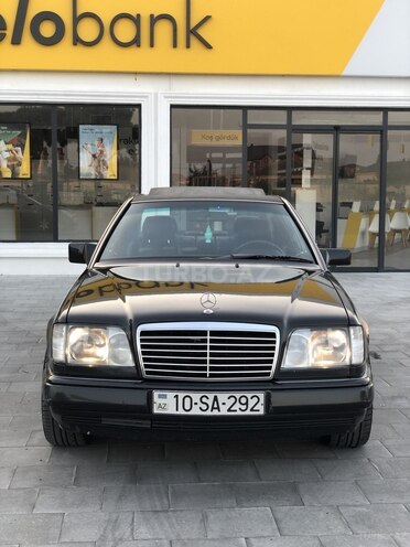 Mercedes E 220 1993, 418,827 km - 2.2 l - Bakı
