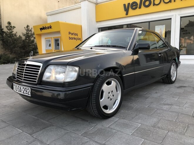 Mercedes E 220 1993, 418,827 km - 2.2 l - Bakı