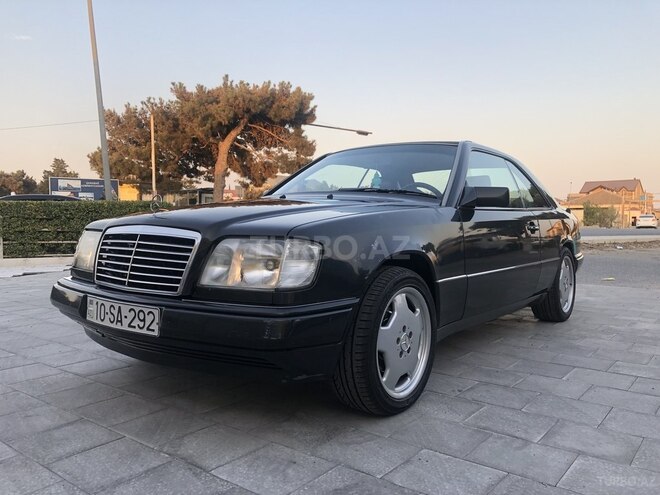 Mercedes E 220 1993, 418,827 km - 2.2 l - Bakı