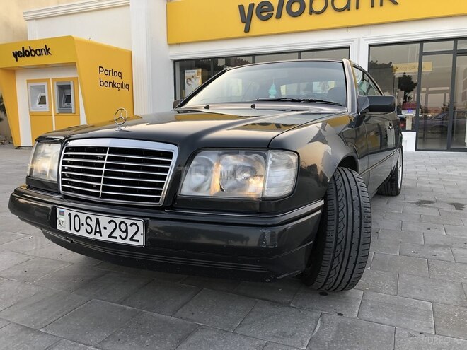 Mercedes E 220 1993, 418,827 km - 2.2 l - Bakı