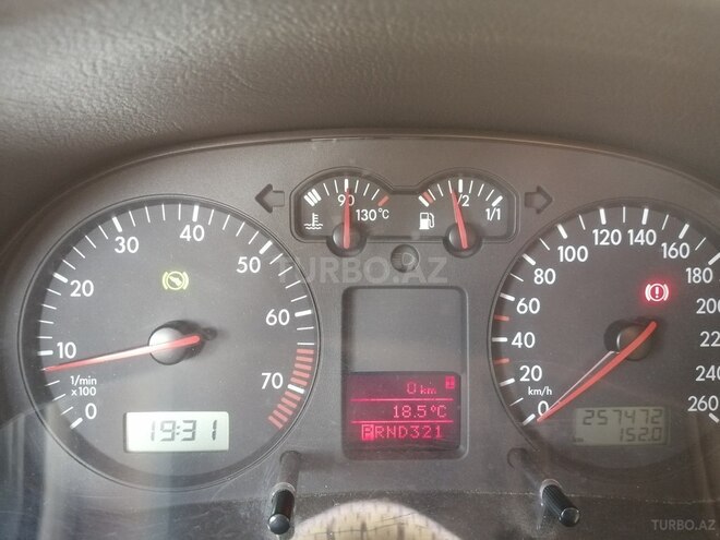 Volkswagen Golf 2002, 257,000 km - 1.6 l - Bakı