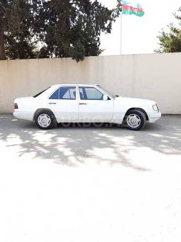 Mercedes E 200 1991, 368,000 km - 2.0 l - Bakı