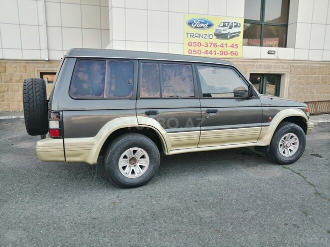Mitsubishi Pajero 1992, 283,936 km - 2.5 л - Bakı