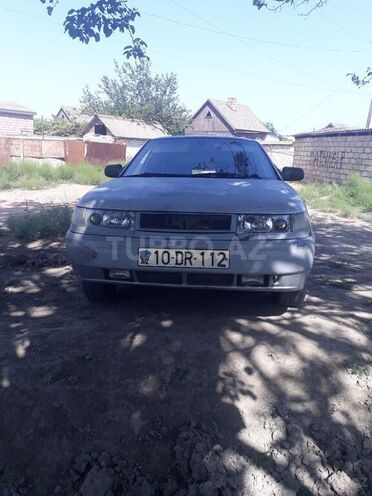 LADA (VAZ) 2112 2002, 152,800 km - 1.6 l - Salyan
