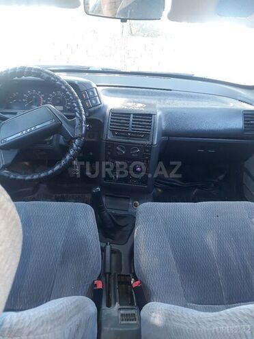 LADA (VAZ) 2112 2002, 152,800 km - 1.6 l - Salyan