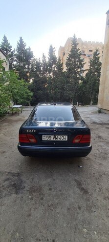 Mercedes E 240 1998, 288,000 km - 2.4 l - Bakı