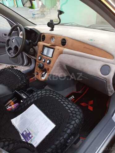 Mitsubishi Airtrek 2002, 172,866 km - 2.0 l - Beyləqan