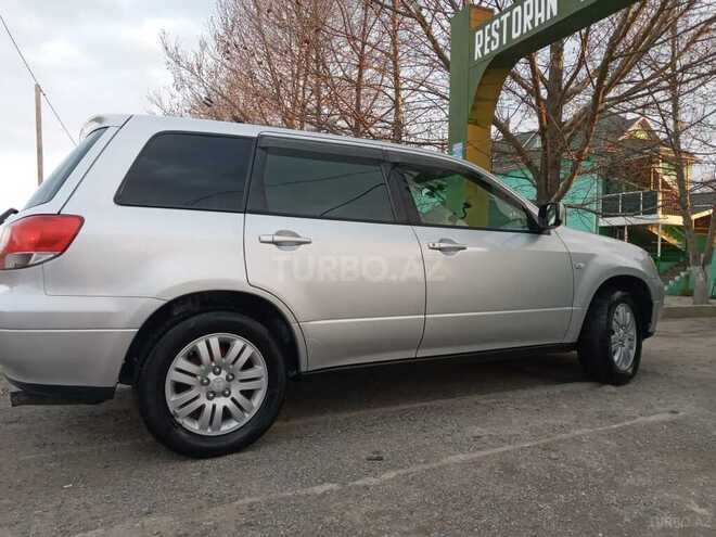 Mitsubishi Airtrek 2002, 172,866 km - 2.0 l - Beyləqan