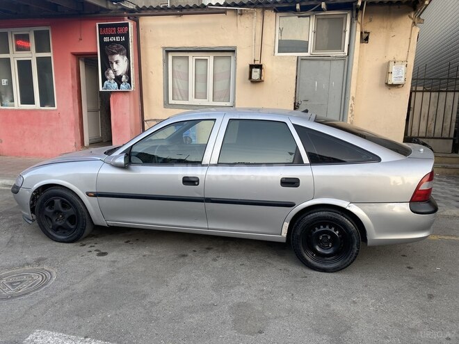 Opel Vectra 1998, 250,000 km - 1.6 л - Bakı