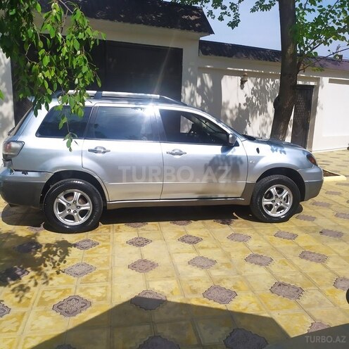 Mitsubishi Outlander 2003, 330,000 km - 2.4 l - Bakı