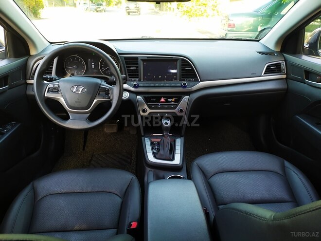 Hyundai Elantra 2017, 68,800 km - 1.6 l - Bakı