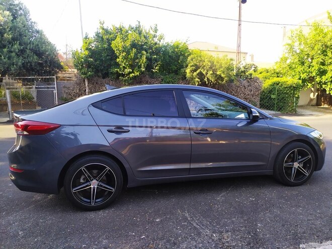 Hyundai Elantra 2017, 68,800 km - 1.6 l - Bakı