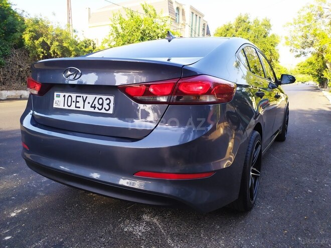 Hyundai Elantra 2017, 68,800 km - 1.6 l - Bakı