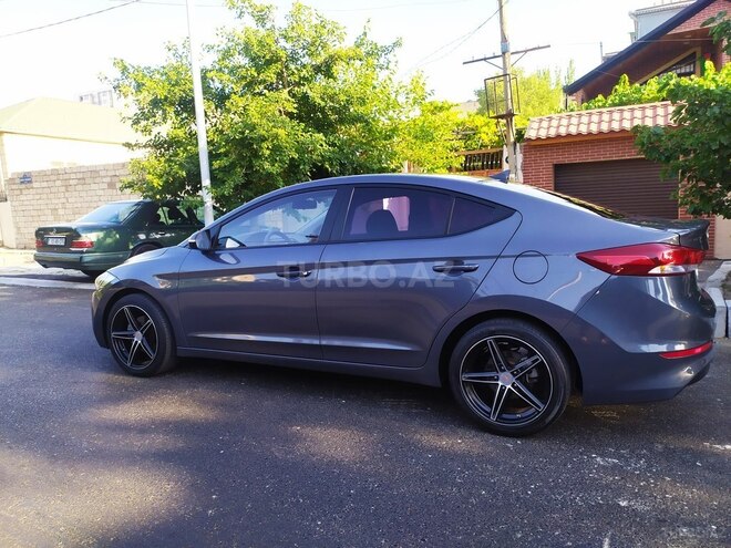 Hyundai Elantra 2017, 68,800 km - 1.6 l - Bakı