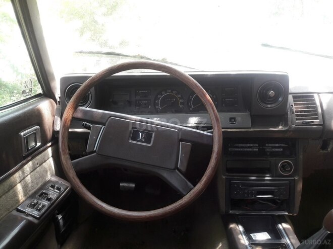 Toyota  1981, 74,000 km - 2.4 l - Qusar