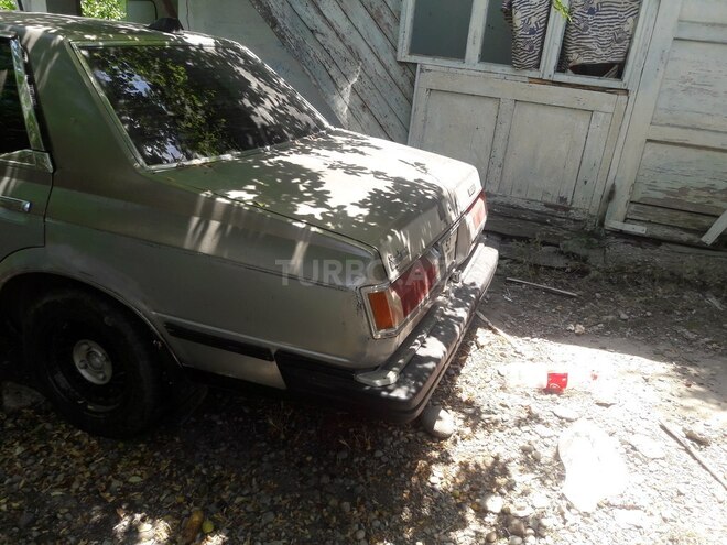 Toyota  1981, 74,000 km - 2.4 l - Qusar
