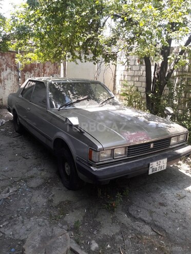 Toyota  1981, 74,000 km - 2.4 l - Qusar