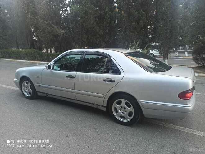 Mercedes E 220 1998, 346,700 km - 2.2 l - Sumqayıt