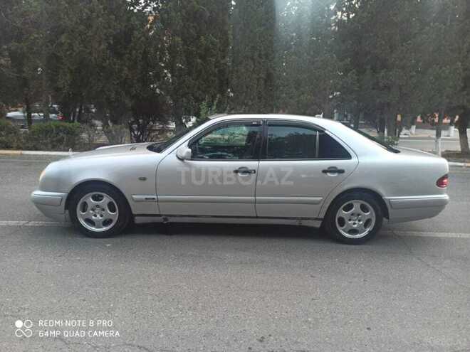 Mercedes E 220 1998, 346,700 km - 2.2 l - Sumqayıt