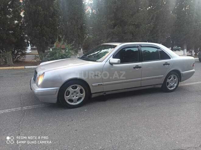 Mercedes E 220 1998, 346,700 km - 2.2 l - Sumqayıt