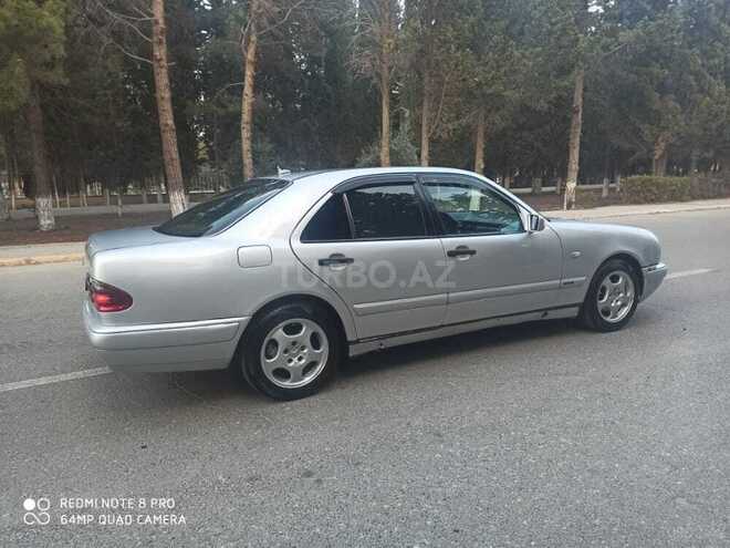 Mercedes E 220 1998, 346,700 km - 2.2 l - Sumqayıt