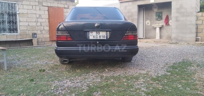 Mercedes E 220 1993, 345,789 km - 2.2 l - Beyləqan