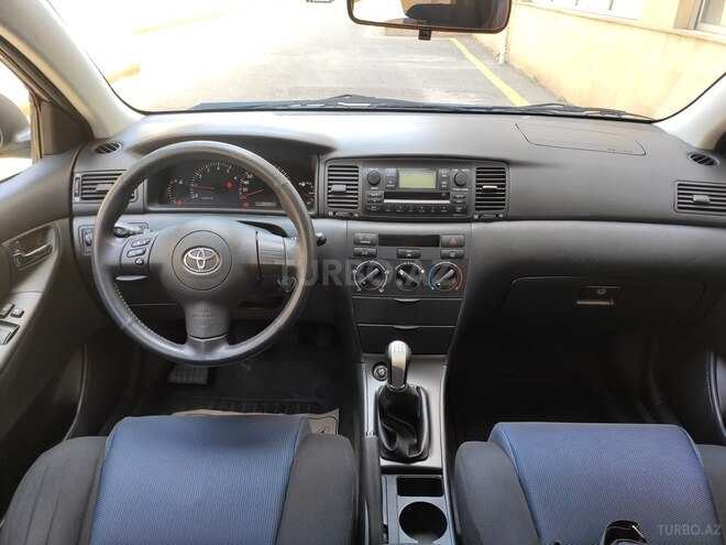 Toyota Corolla 2004, 199,878 km - 1.4 l - Bakı