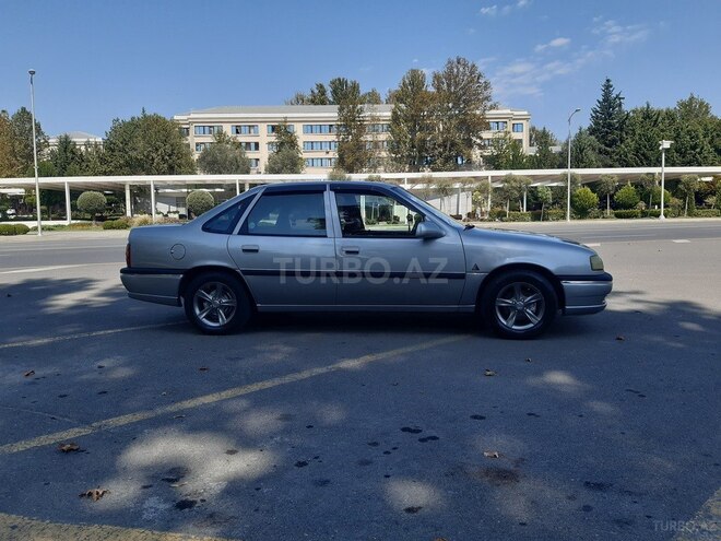 Opel Vectra 1994, 200,000 km - 1.8 l - Mingəçevir