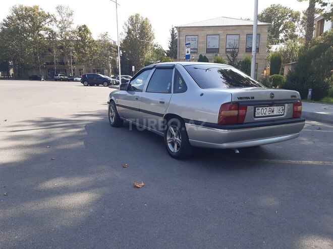 Opel Vectra 1994, 200,000 km - 1.8 l - Mingəçevir