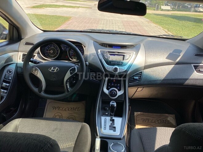 Hyundai Elantra 2011, 179,321 km - 1.6 l - Bakı