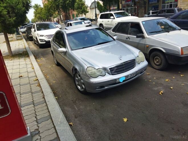 Mercedes C 240 2003, 270,000 km - 2.4 l - Gəncə