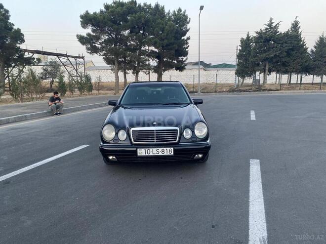 Mercedes E 240 1999, 220,000 km - 2.4 л - Bakı