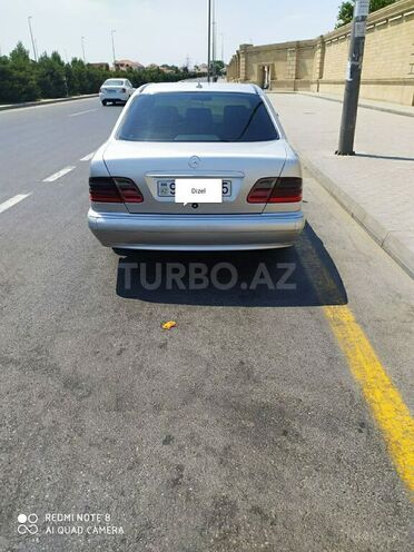 Mercedes E 240 2001, 500,000 km - 2.4 л - Bakı